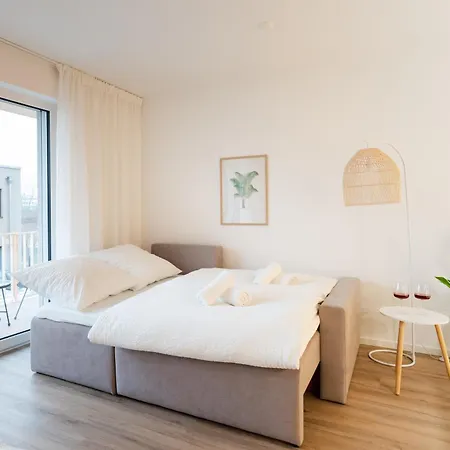 Apartment Premium-apartment Mit Balkon - Perfekt Fuer Familien, Gruppen Und Geschaeftsreisende - Zaya *