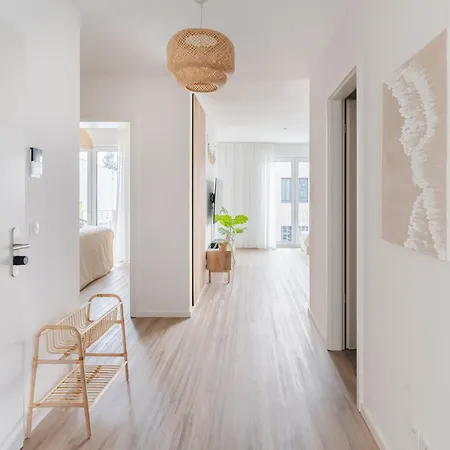 Premium-apartment Mit Balkon - Perfekt Fuer Familien, Gruppen Und Geschaeftsreisende - Zaya Leipzig